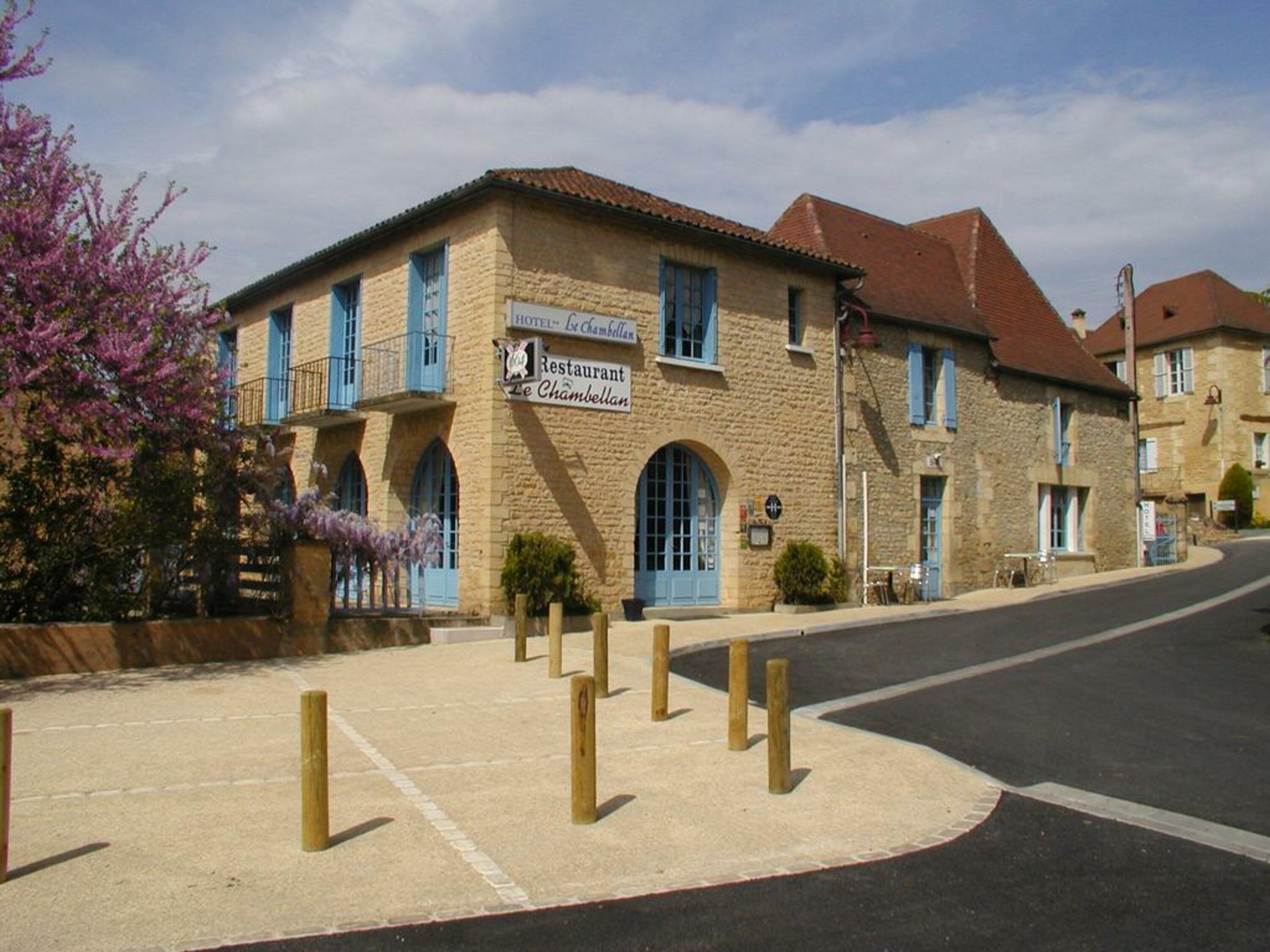 5 Hôtels Centraux en Vallée de la Dordogne pour Voyager Malin